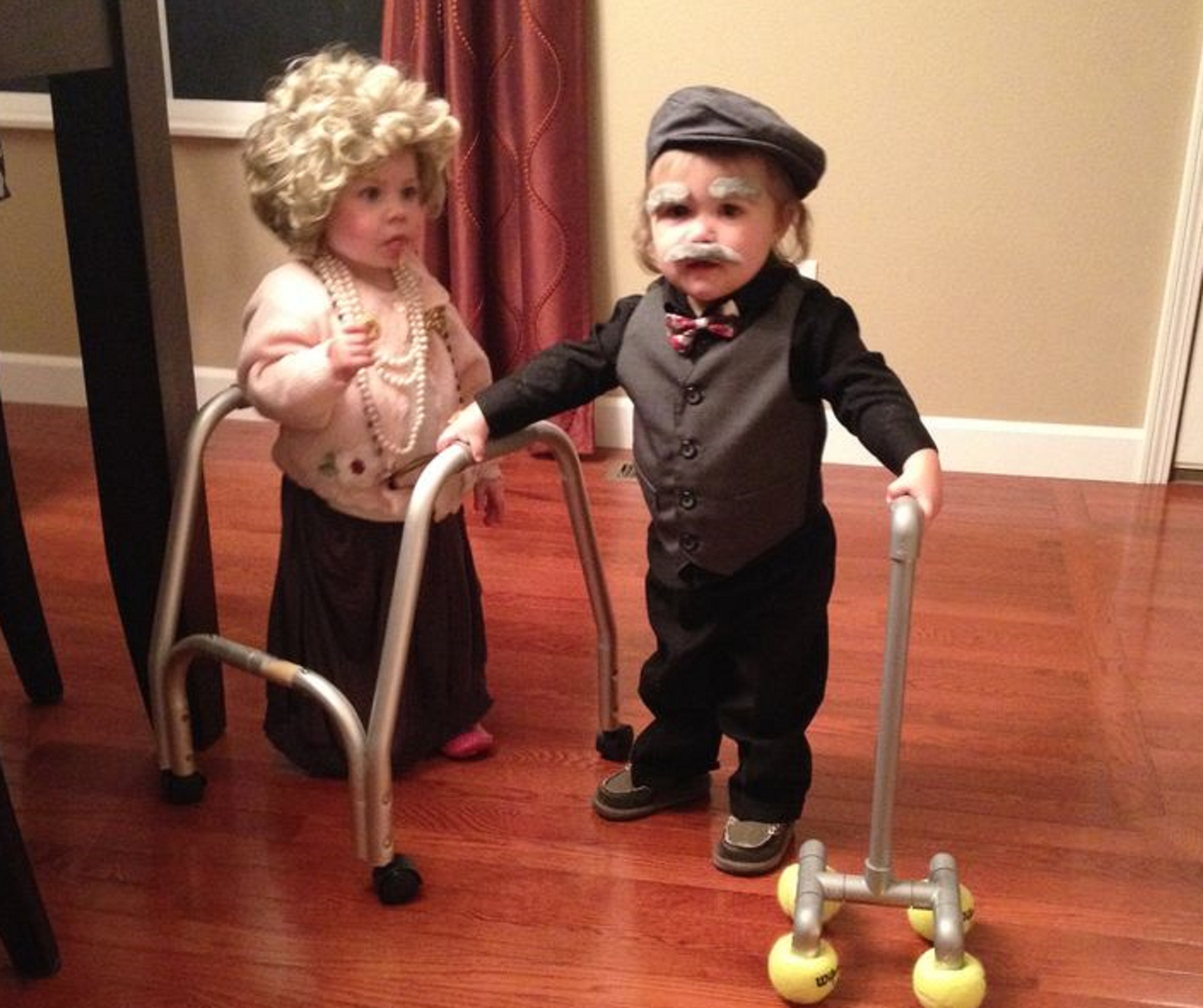 Post image for 2014 Couples Halloween Costumes